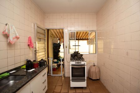 Casa à venda com 240m², 5 quartos e 2 vagas Casa à venda com 240m², 5 quartos e 2 vagasCasa 3 - Cozinha