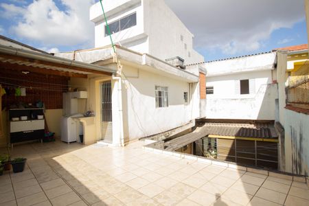 Casa à venda com 240m², 5 quartos e 2 vagas Casa à venda com 240m², 5 quartos e 2 vagasÁrea de Serviço