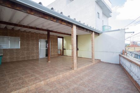 Casa à venda com 240m², 5 quartos e 2 vagas Casa à venda com 240m², 5 quartos e 2 vagasVaranda da Sala