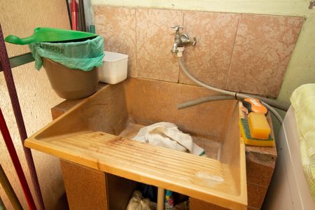 Casa à venda com 240m², 5 quartos e 2 vagas Casa à venda com 240m², 5 quartos e 2 vagasCasa 3 - Área de serviço