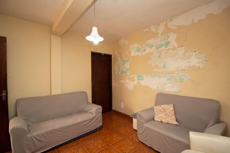 Casa à venda com 240m², 5 quartos e 2 vagas Casa à venda com 240m², 5 quartos e 2 vagasCasa 2 - Sala