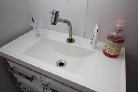 Casa à venda com 240m², 5 quartos e 2 vagas Casa à venda com 240m², 5 quartos e 2 vagasCasa 2 - Banheiro