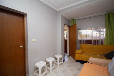 Casa à venda com 240m², 5 quartos e 2 vagas Casa à venda com 240m², 5 quartos e 2 vagasCasa 3 - Sala