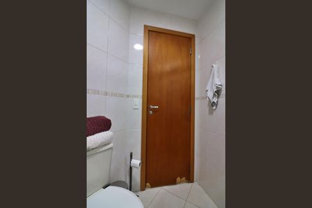 Apartamento à venda com 200m², 3 quartos e 2 vagasSuíte Banheiro