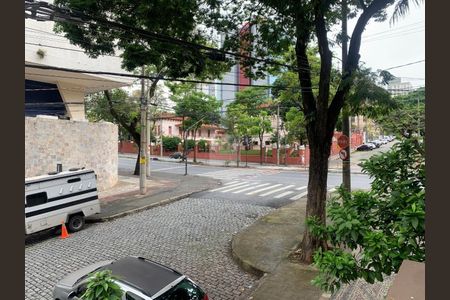 Casa à venda com 212m², 4 quartos e 1 vagaVista da Rua pela varanda