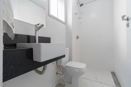 Apartamento para alugar com 64m², 2 quartos e 2 vagasBanheiro da suíte