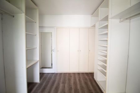 Apartamento para alugar com 110m², 4 quartos e 1 vaga Apartamento para alugar com 110m², 4 quartos e 1 vagaQuarto 2
