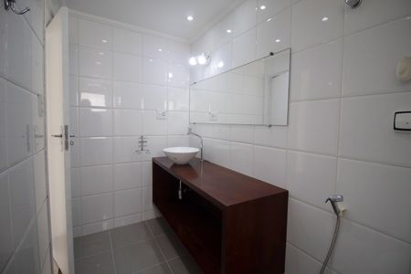Apartamento para alugar com 110m², 4 quartos e 1 vaga Apartamento para alugar com 110m², 4 quartos e 1 vagaBanheiro