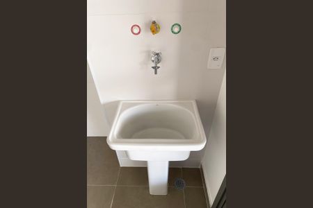 Apartamento à venda com 77m², 2 quartos e 1 vaga Apartamento à venda com 77m², 2 quartos e 1 vagaÁrea de Serviço