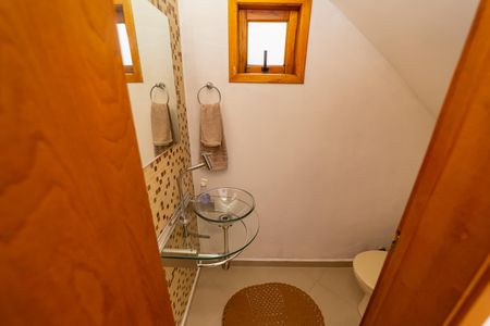 Casa à venda com 165m², 3 quartos e 5 vagas Casa à venda com 165m², 3 quartos e 5 vagasLavabo