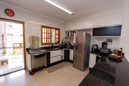 Casa à venda com 165m², 3 quartos e 5 vagas Casa à venda com 165m², 3 quartos e 5 vagasCozinha