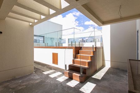 Apartamento à venda com 161m², 3 quartos e 2 vagas Apartamento à venda com 161m², 3 quartos e 2 vagasChurrasqueira