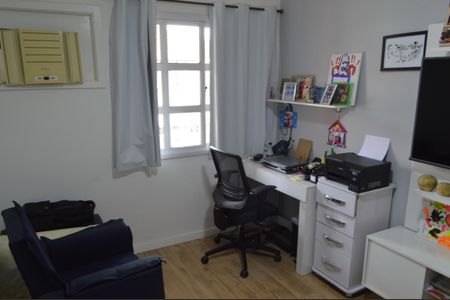 Casa de condomínio à venda com 132m², 5 quartos e 3 vagas Casa de condomínio à venda com 132m², 5 quartos e 3 vagasQuarto 1