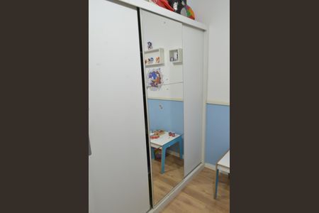 Casa de condomínio à venda com 132m², 5 quartos e 3 vagas Casa de condomínio à venda com 132m², 5 quartos e 3 vagasQuarto 3