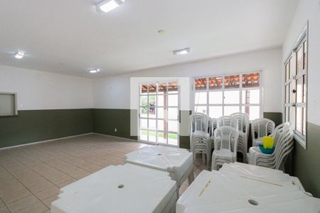 Casa de condomínio à venda com 132m², 5 quartos e 3 vagas Casa de condomínio à venda com 132m², 5 quartos e 3 vagasÁrea comum - Salão de festas