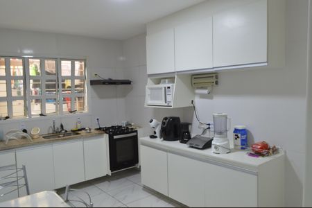 Casa de condomínio à venda com 132m², 5 quartos e 3 vagas Casa de condomínio à venda com 132m², 5 quartos e 3 vagasCozinha