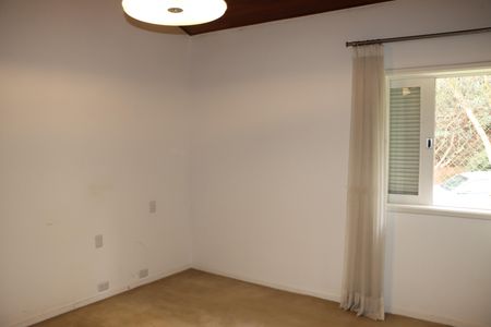 Casa de condomínio para alugar com 290m², 4 quartos e 4 vagasSuíte 4