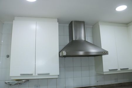 Casa de condomínio para alugar com 290m², 4 quartos e 4 vagasCozinha