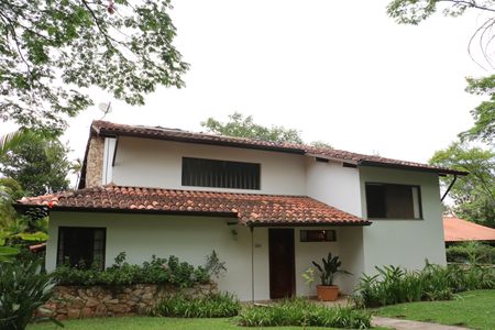 Casa de condomínio para alugar com 290m², 4 quartos e 4 vagasFachada