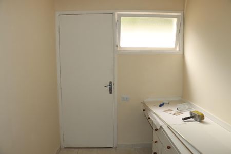 Casa de condomínio para alugar com 290m², 4 quartos e 4 vagasCorredor