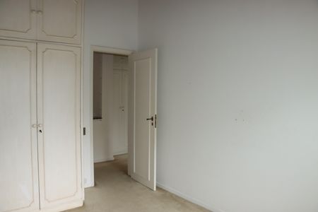 Casa de condomínio para alugar com 290m², 4 quartos e 4 vagasSuíte 3