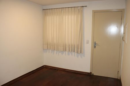 Casa de condomínio para alugar com 290m², 4 quartos e 4 vagasCorredor