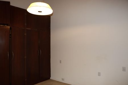 Casa de condomínio para alugar com 290m², 4 quartos e 4 vagasSuíte 4