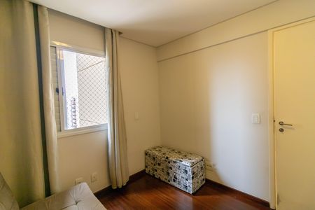 Apartamento à venda com 93m², 2 quartos e 2 vagas Apartamento à venda com 93m², 2 quartos e 2 vagasQuarto