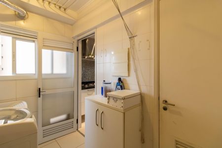 Apartamento à venda com 93m², 2 quartos e 2 vagas Apartamento à venda com 93m², 2 quartos e 2 vagasÁrea de Serviço