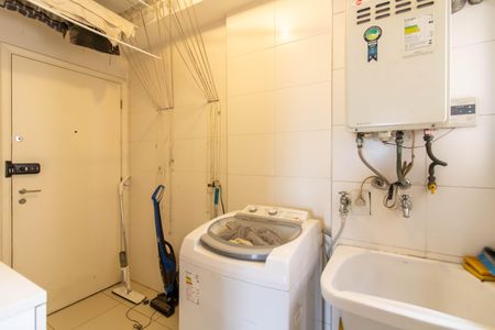 Apartamento à venda com 93m², 2 quartos e 2 vagas Apartamento à venda com 93m², 2 quartos e 2 vagasÁrea de Serviço