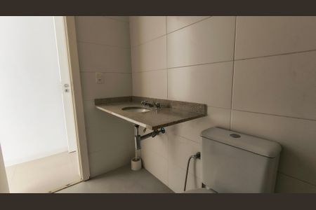 Apartamento para alugar com 179m², 3 quartos e 3 vagasBanheira da Suíte 2