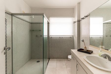 Apartamento à venda com 280m², 3 quartos e 2 vagasBanheiro da Suíte 2