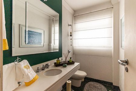 Apartamento à venda com 280m², 3 quartos e 2 vagasLavabo