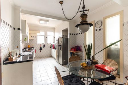 Apartamento à venda com 280m², 3 quartos e 2 vagasCozinha