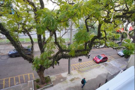 Quarto 1 - Vista de apartamento para alugar com 3 quartos, 113m² em Independência, Porto Alegre
