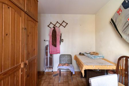 Casa à venda com 170m², 2 quartos e 2 vagasQuarto de Serviço