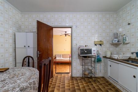 Casa à venda com 170m², 2 quartos e 2 vagasCozinha