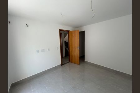 Casa à venda com 140m², 3 quartos e 1 vagaSuíte 1