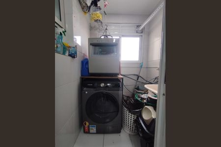 Apartamento à venda com 63m², 3 quartos e 1 vagaÁrea de Serviço