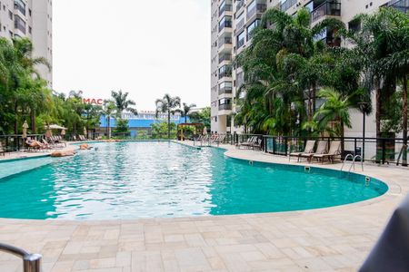 Apartamento para alugar com 61m², 2 quartos e 1 vagaÁrea comum - Piscina