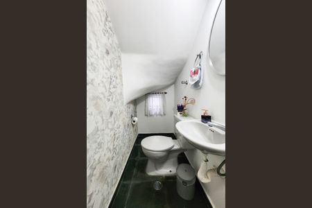 Casa à venda com 140m², 3 quartos e 2 vagasLavabo