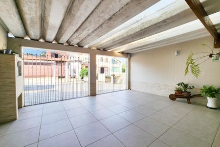 Casa à venda com 140m², 3 quartos e 2 vagasGaragem