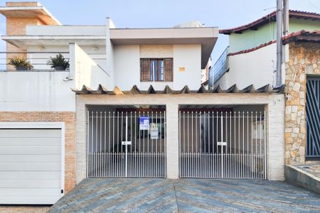 Casa à venda com 140m², 3 quartos e 2 vagasFachada