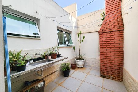 Casa à venda com 140m², 3 quartos e 2 vagasÁrea Externa