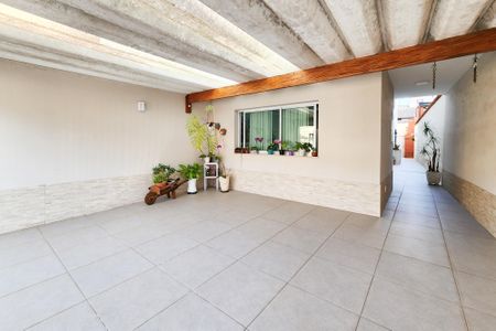 Casa à venda com 140m², 3 quartos e 2 vagasGaragem