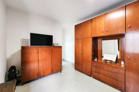 Casa à venda com 140m², 3 quartos e 2 vagasSuíte