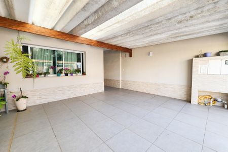 Casa à venda com 140m², 3 quartos e 2 vagasGaragem