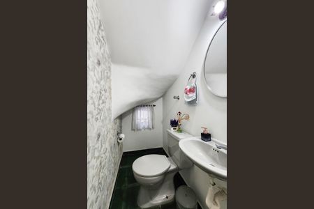 Casa à venda com 140m², 3 quartos e 2 vagasLavabo