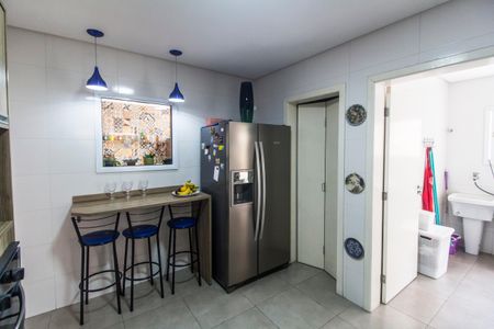 Casa de condomínio à venda com 224m², 3 quartos e 4 vagas Casa de condomínio à venda com 224m², 3 quartos e 4 vagasCozinha