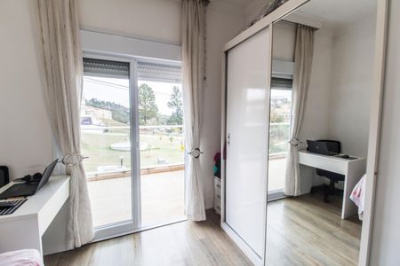 Casa de condomínio à venda com 224m², 3 quartos e 4 vagas Casa de condomínio à venda com 224m², 3 quartos e 4 vagasSuíte 3